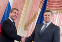 Премьер-министр России Дмитрий Медведев намерен в Киеве