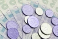 Деньги регулятор и в хранить призывают гривне Банкиры украинцев.