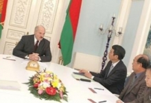 Лукашенко встретился с представителями Народного банка