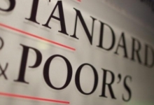 Агентство Standard & Poor’s понизило прогноз по долгосрочному рейтингу